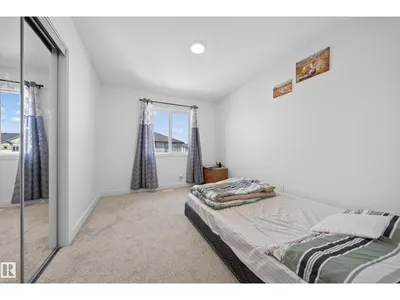 1684 12 ST NW photo 26