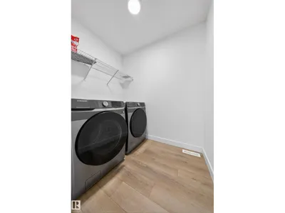 1684 12 ST NW photo 41