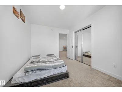 1684 12 ST NW photo 27