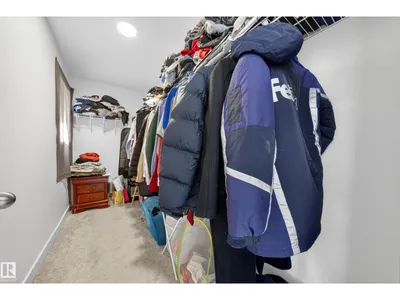 1684 12 ST NW photo 37