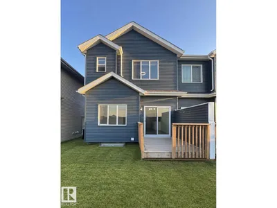 19728 29 AV NW photo 17