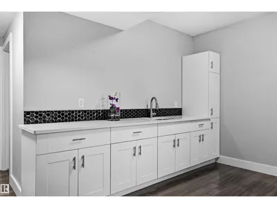 9945 78 ST NW photo 25