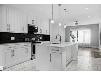 9945 78 ST NW photo 8