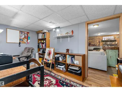5310 18A AV NW photo 36