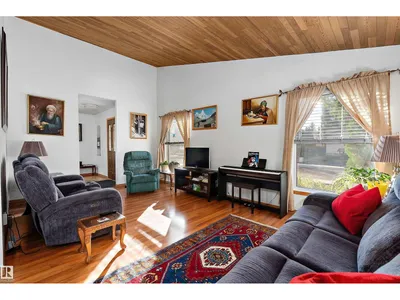 5310 18A AV NW photo 16