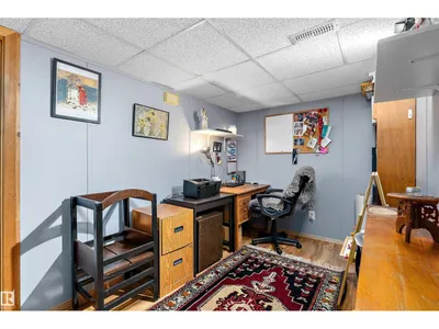 5310 18A AV NW photo 35