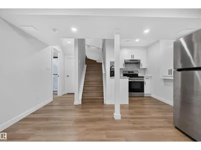 1304 BARNES CL SW photo 27