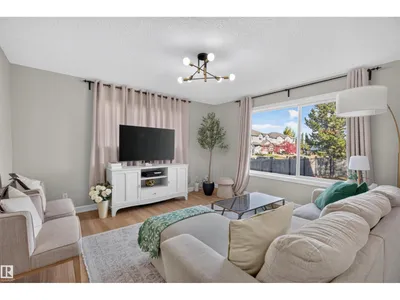 1304 BARNES CL SW photo 4