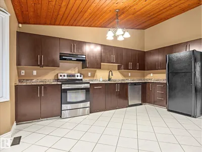 13844 30 ST NW photo 6