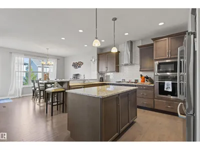 6124 175 AV NW photo 14