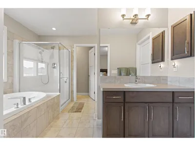6124 175 AV NW photo 34