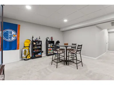 6124 175 AV NW photo 54