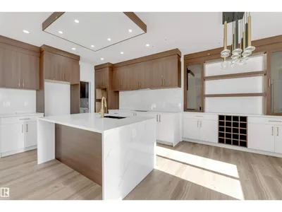 4707 17 AV SW SW photo 24