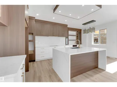 4707 17 AV SW SW photo 25