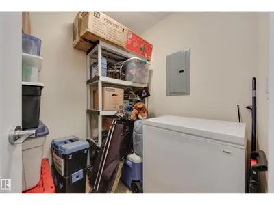#210 271 CHARLOTTE WY photo 31