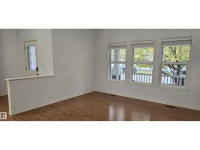 7307 14A AV SW photo 6