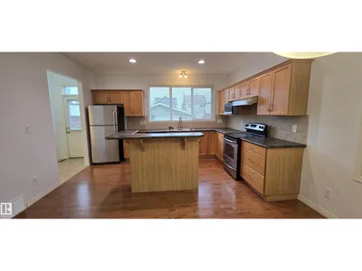 7307 14A AV SW photo 11