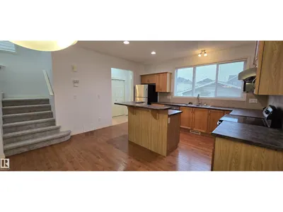 7307 14A AV SW photo 12