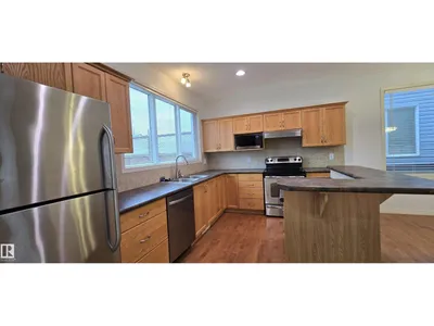7307 14A AV SW photo 15