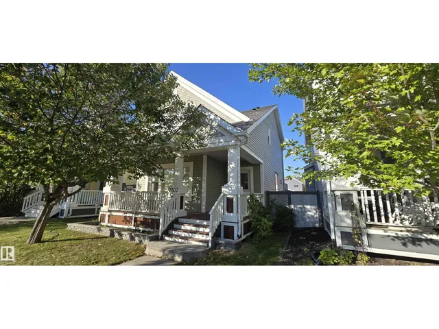 7307 14A AV SW, Edmonton