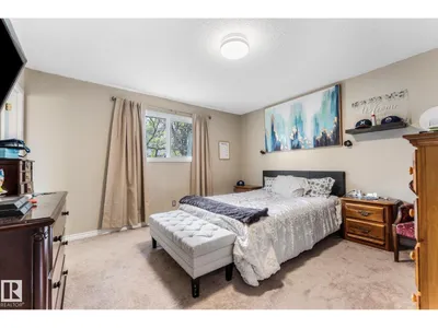 8721 99 AV photo 16