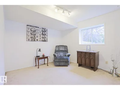 52 WESTLAKE DR photo 37