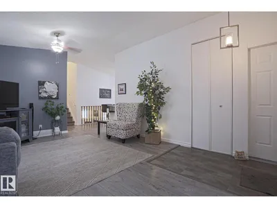 52 WESTLAKE DR photo 9