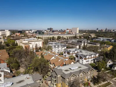 10949 88 AV NW photo 59