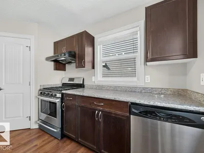 2926 21A AV NW photo 12