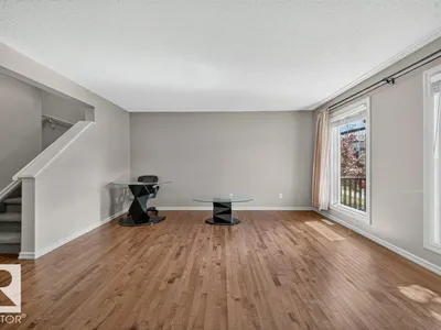 2926 21A AV NW photo 4