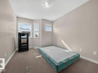 2926 21A AV NW photo 19
