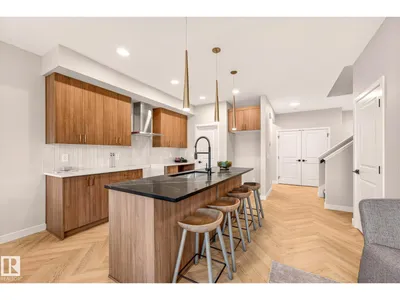 8307 Kiriak LO SW photo 9