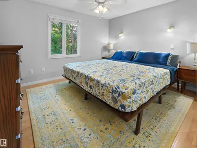 10968 75 AV NW photo 16