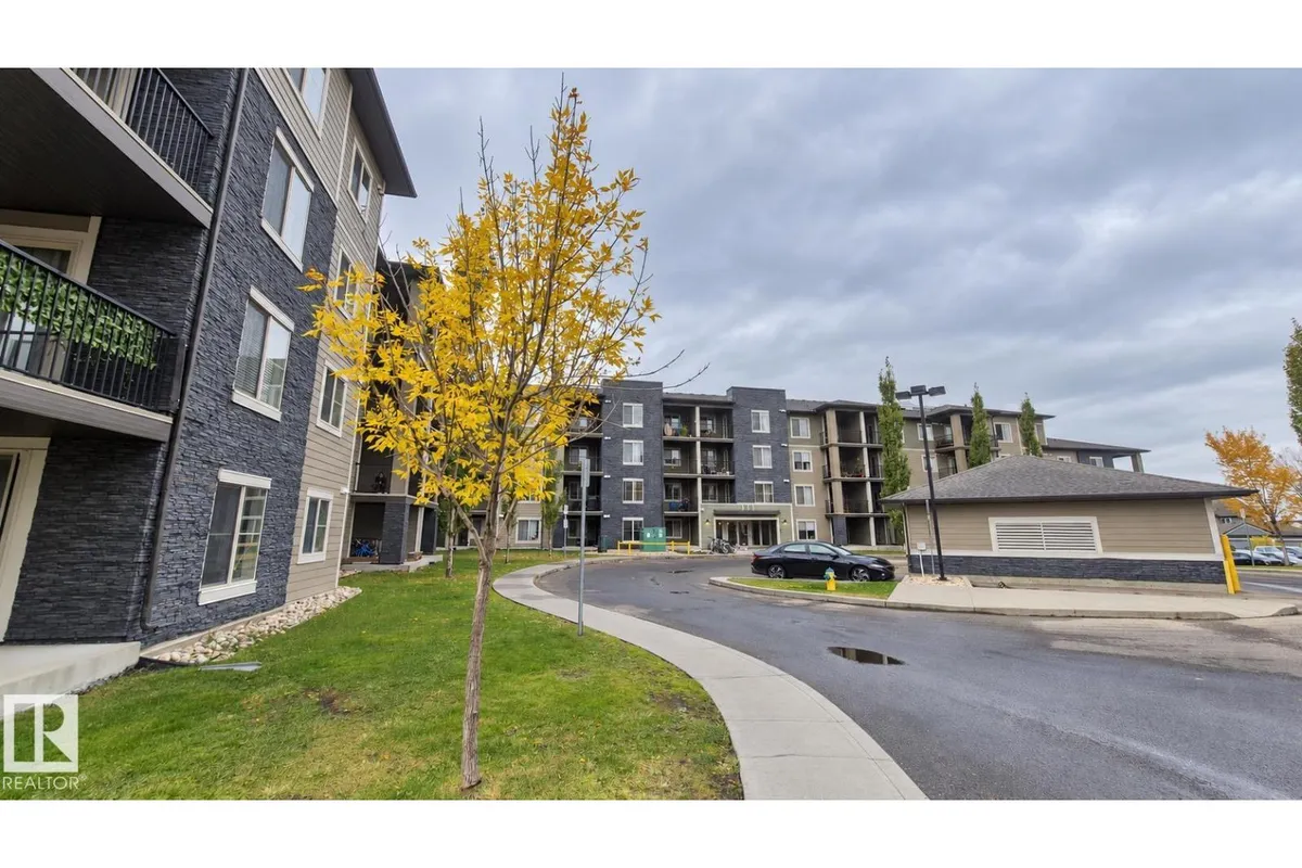 #119 111 Watt CM SW exterior