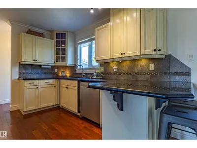 4107 122 ST NW photo 12