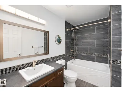 14812 43 AV NW photo 28