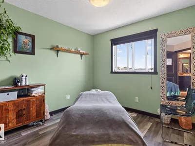 3627 12 ST NW photo 22