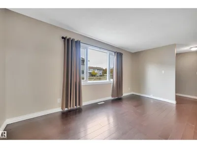 #8 14130 80 ST NW photo 4