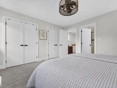 9320 71 AV NW NW photo 28