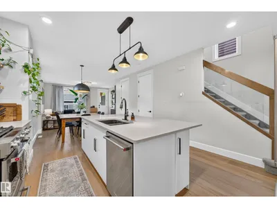 9320 71 AV NW NW photo 11