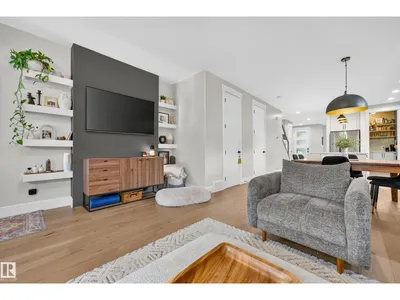 9320 71 AV NW NW photo 20
