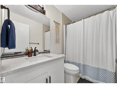 9320 71 AV NW NW photo 37