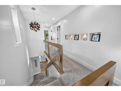 9320 71 AV NW NW photo 24