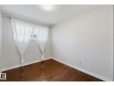 16415 87 AV NW photo 17