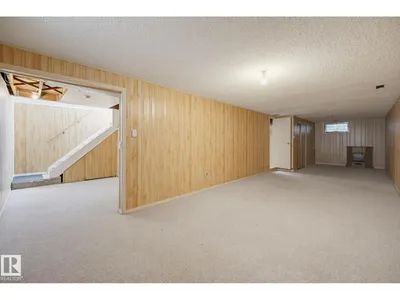 16415 87 AV NW photo 21
