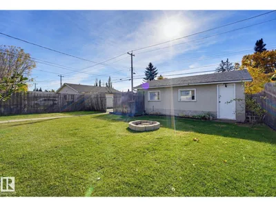 16415 87 AV NW photo 30