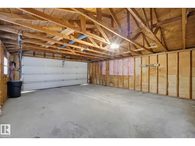 16415 87 AV NW photo 31