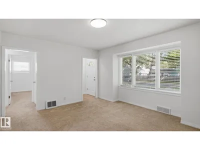 11836 62 ST NW photo 6