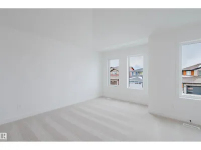 8293 KIRIAK LO SW photo 27