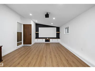 11 AUSTIN CR photo 34
